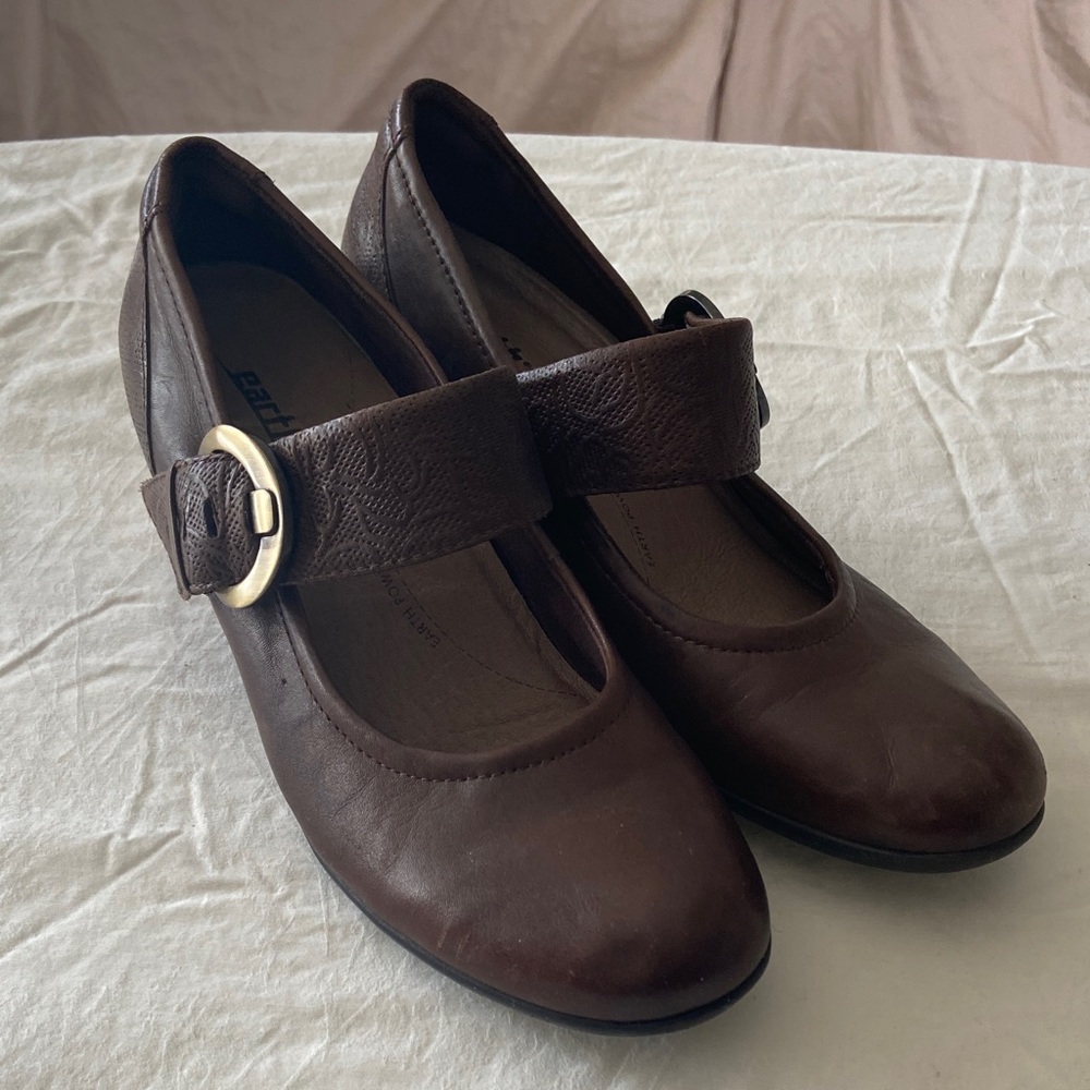 Earth Women's Dark Brown Mary Jane Heels with Gold Buckle